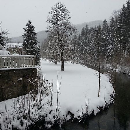 Les Grands Goulets Bed & Breakfast Ла Шапел-ен-Веркор Екстериор снимка